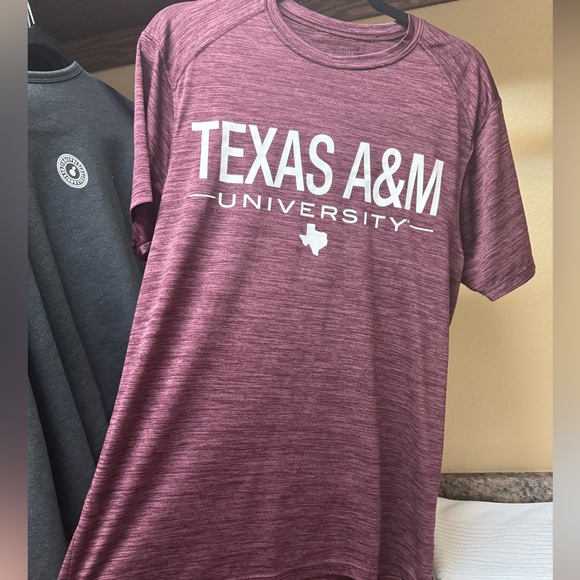 Adult Dri-fit Texas A&M shirt - Picture 1 of 1